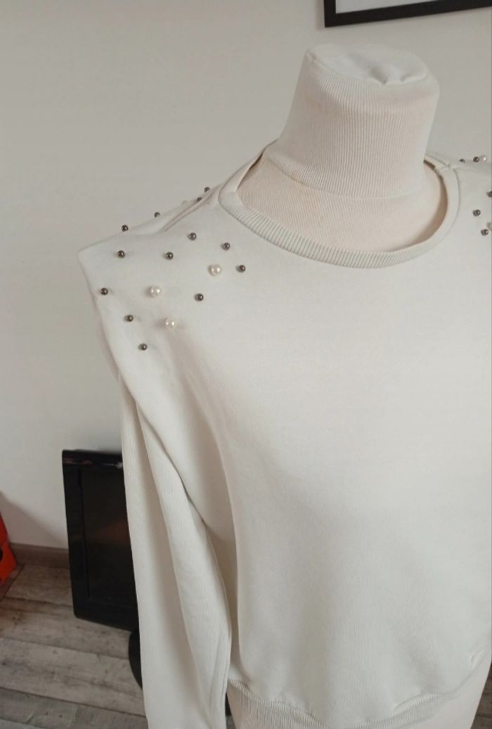 Pull avec perles taille s/m