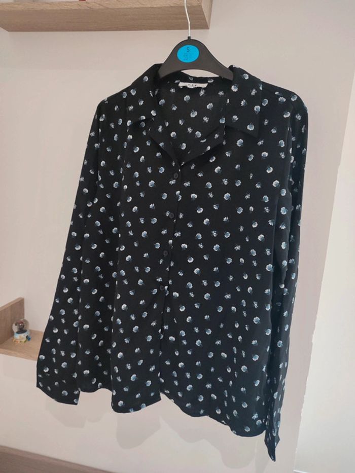 Chemisier motif fleur taille 38