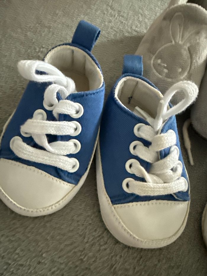 Lot chaussures bébé - photo numéro 3