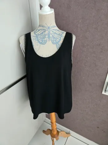 Haut Mango taille XL très bon état