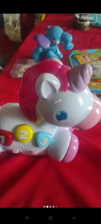 Licorne lumineux et musicale j6