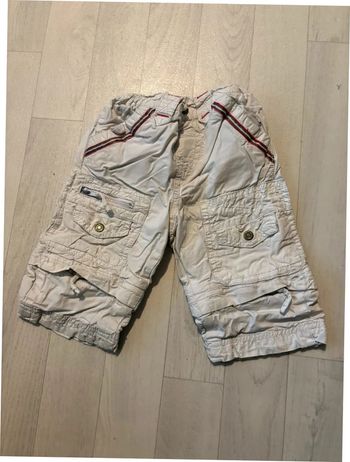 Pantalon blanc 12 mois peut être transformé en short