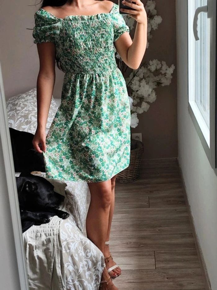 Robe col bardot