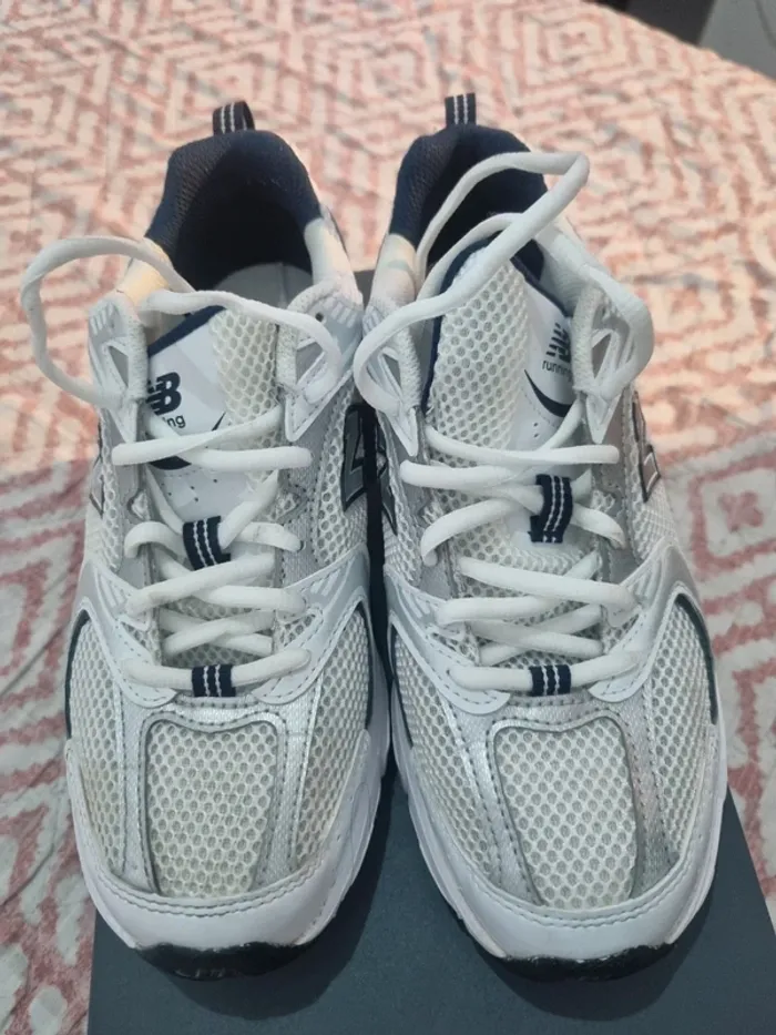 New Balance 530 'White Blue Haze' Taille 40 - photo numéro 4