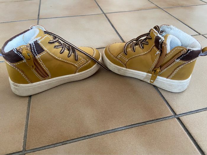 Chaussures T22 - photo numéro 3