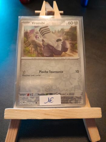 Carte Pokémon Vrombi holographique 154/197