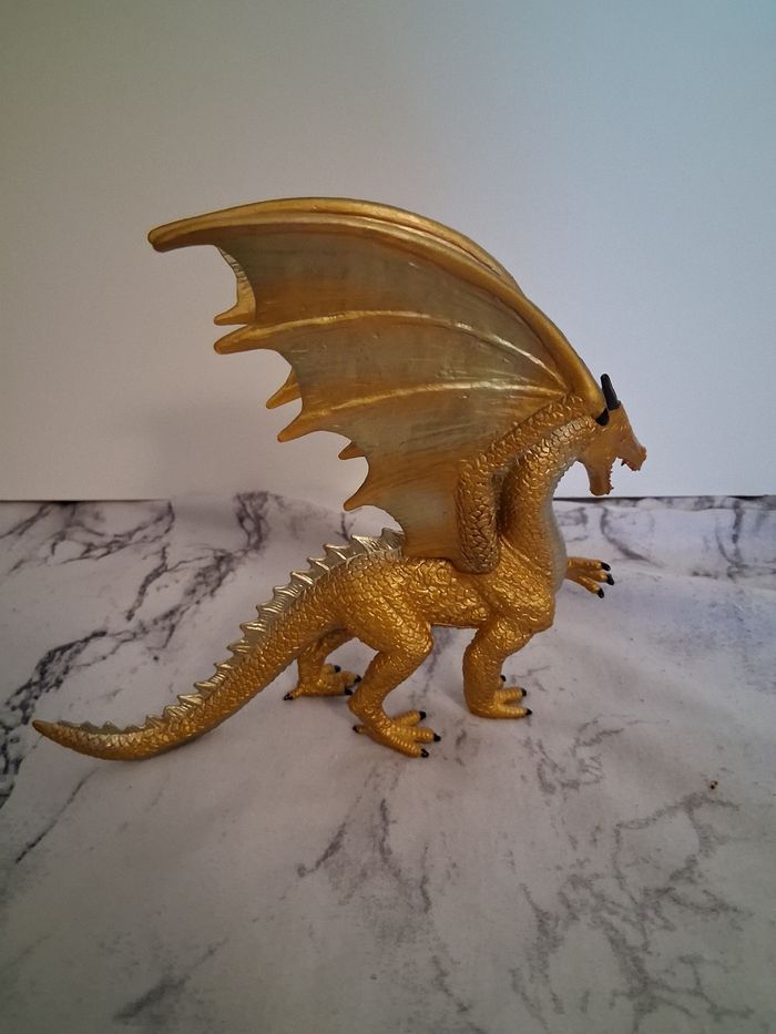 Figurine dragon couleur doré - photo numéro 2