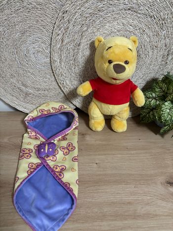 Doudou winnie l ourson couverture papillon Disney