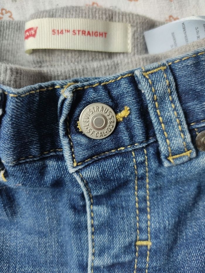 Jean Levi's 514 straight - Taille 9 mois - Parfait état - photo numéro 4