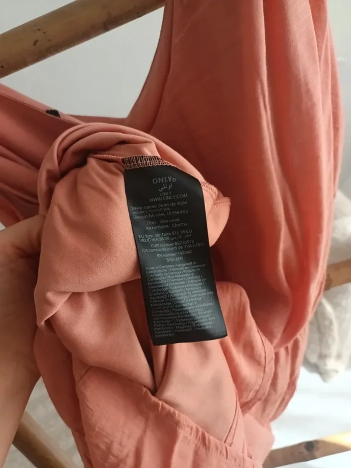 Combishort fluide effet soie Only taille 38 - photo numéro 4