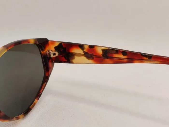 Lunettes de soleil vintage Jacques Esterel en acétate ecaille - photo numéro 4