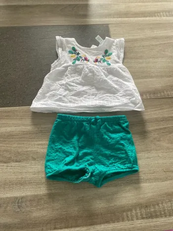 Ensemble été short t-shirt (12 mois)