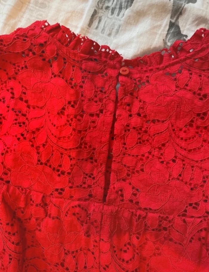 Robe rouge dentelle M, manches 3/4 Zara Basic - photo numéro 9