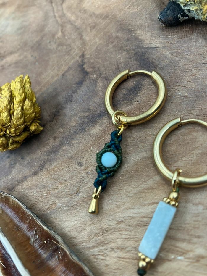 Boucles d’oreilles petites créoles acier inoxydable et macramé pierre Amazonite - photo numéro 2