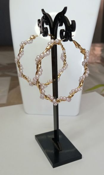 Boucles d'oreilles creole torsadée perles