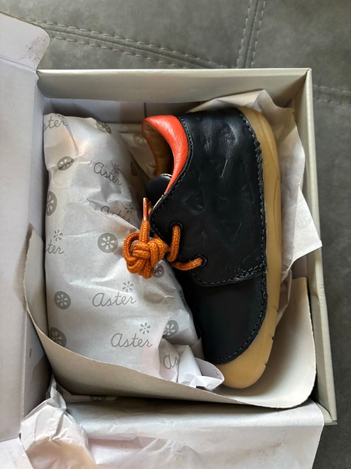 Chaussures bebe semelles très souples