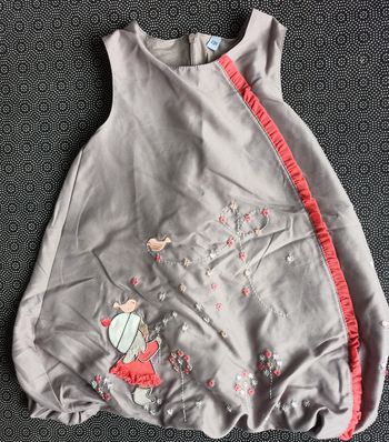 Robe bébé, taille 23 mois , en excellent état