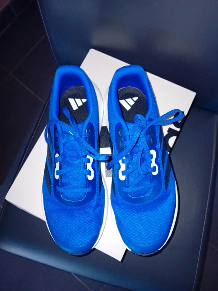 Baskets Adidas 40 - photo numéro 2