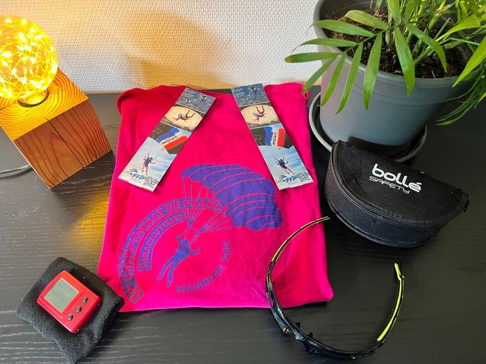 Altimètre et accessoires parachutistes - photo numéro 4