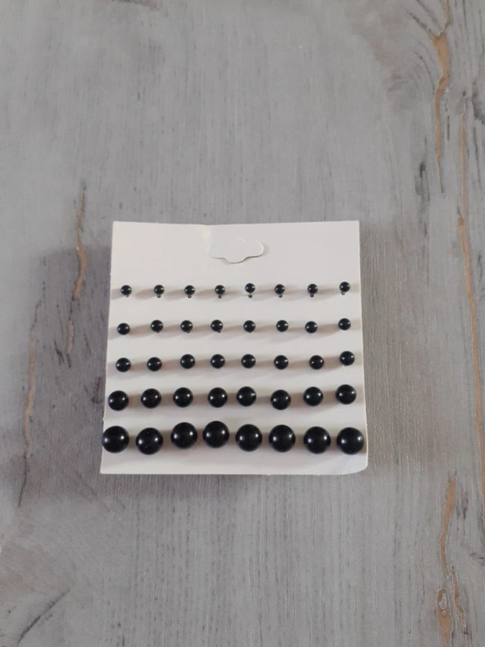 Lot boucles d'oreilles noires