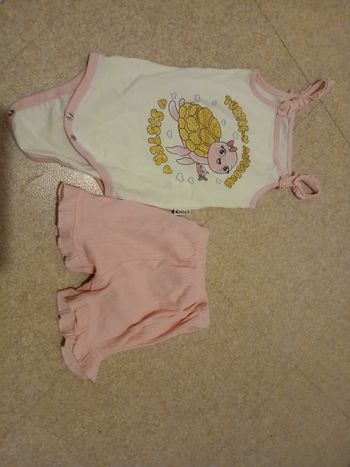 Ensemble body avec short neuf