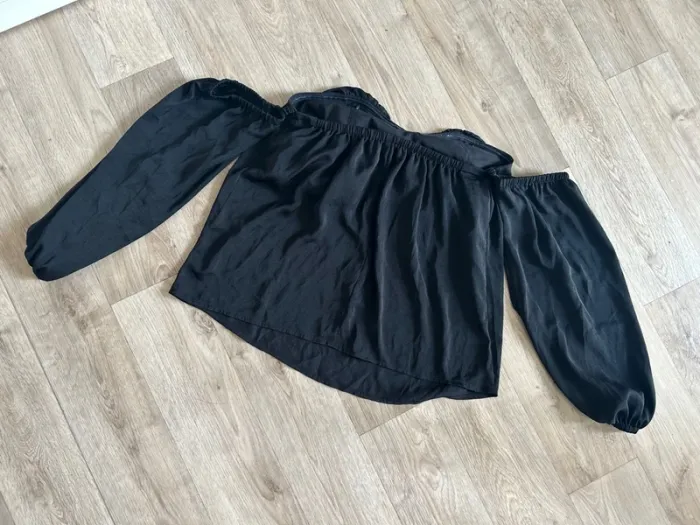 Banana républic top haut court épaule dénudée femme, taille S/36 neuf avec étiquette - photo numéro 4