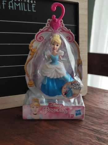 Cendrillon royal clips Hasbro