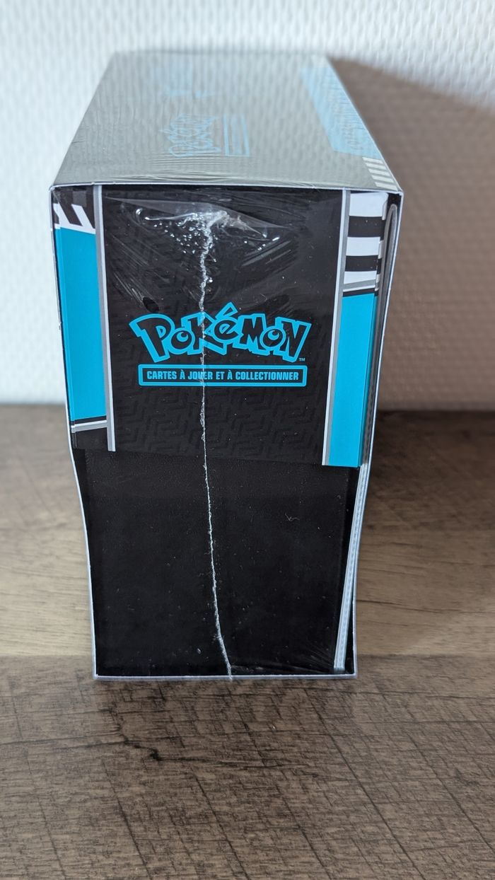 Carte Pokémon " ETB EV10.5 - Foudre Noire" - photo numéro 3