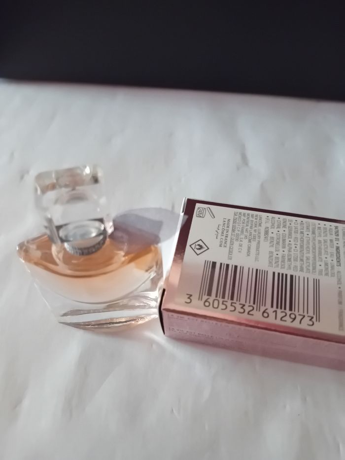 Miniature la vie est belle. Eau de parfum 4 ml. Neuve - photo numéro 3