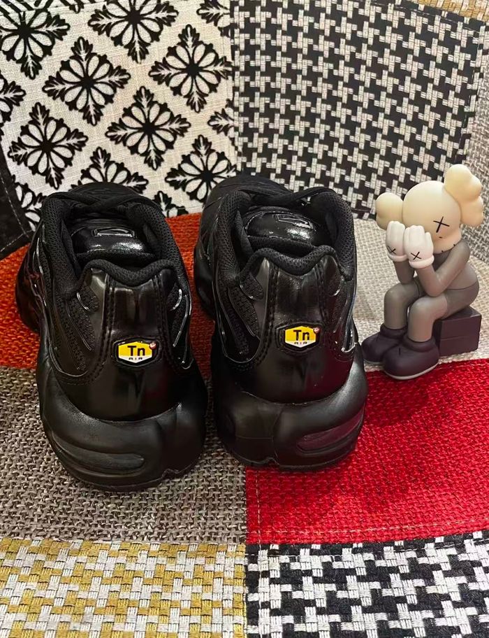 Nike Air Max TN Plus Black - photo numéro 6