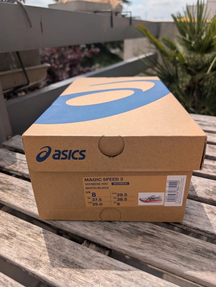 Chaussures de Running Asics Magic Speed 3 pour femme taille 39 ½ - photo numéro 9