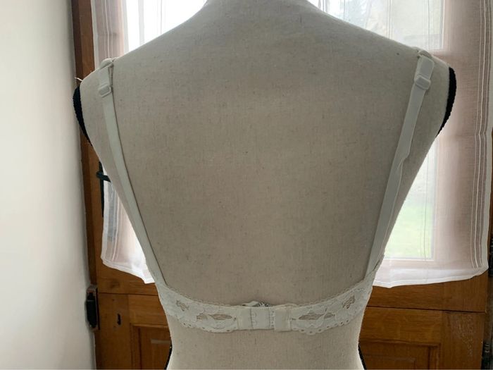 Soutien gorge - photo numéro 3