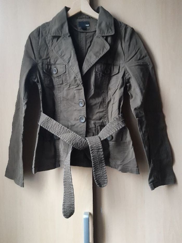Veste kaki avec ceinture H&M