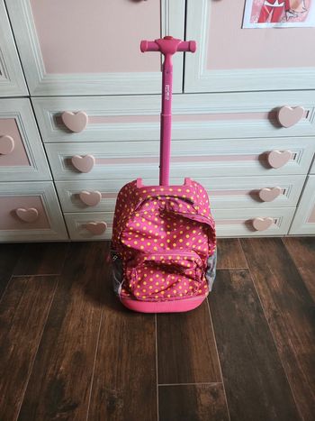 Sac à dos à roulettes en parfait état de fonctionnement
