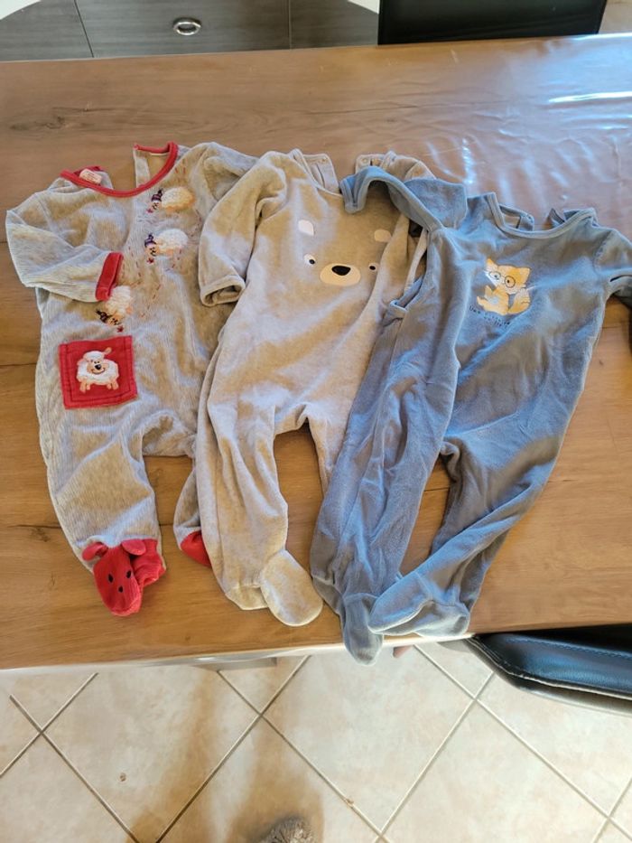 Lot de 3 pyjamas 12 mois