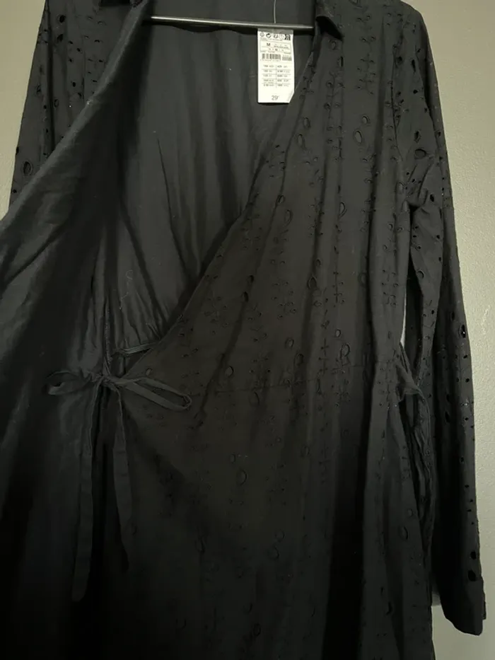 Petite robe Noire Kiabi neuve - photo numéro 3