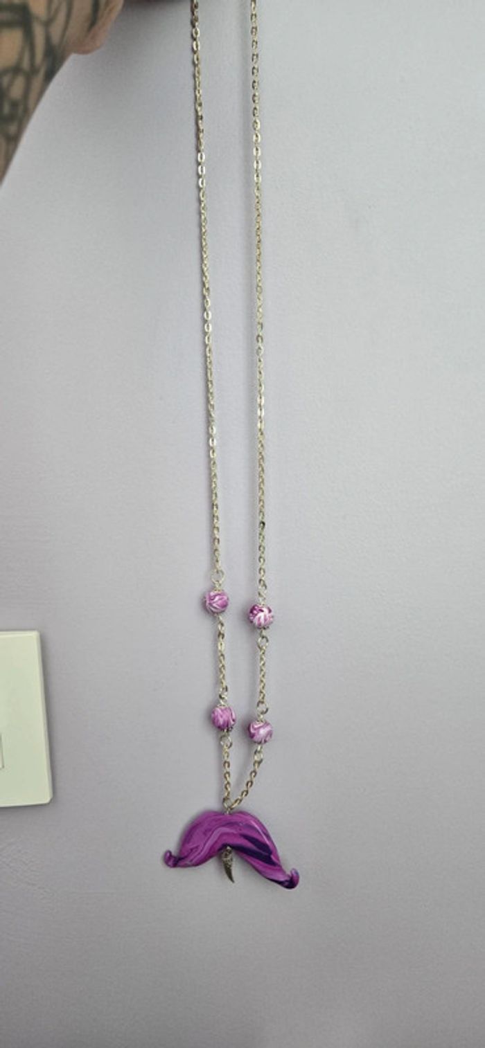 Collier sautoir moustache violet fimo - photo numéro 5