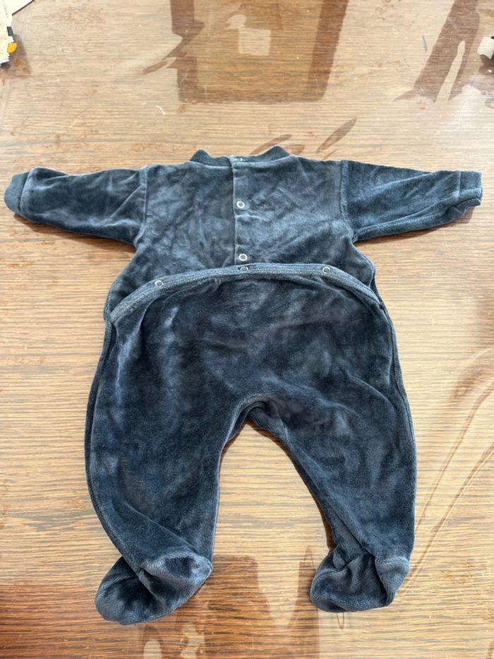 Pyjamas 3 mois - photo numéro 3