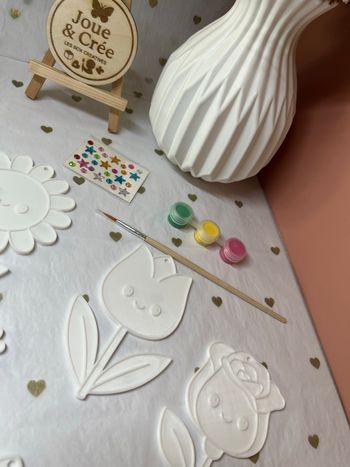 Kit créatif enfant fleurs – suspensions à peindre (activité manuelle) 