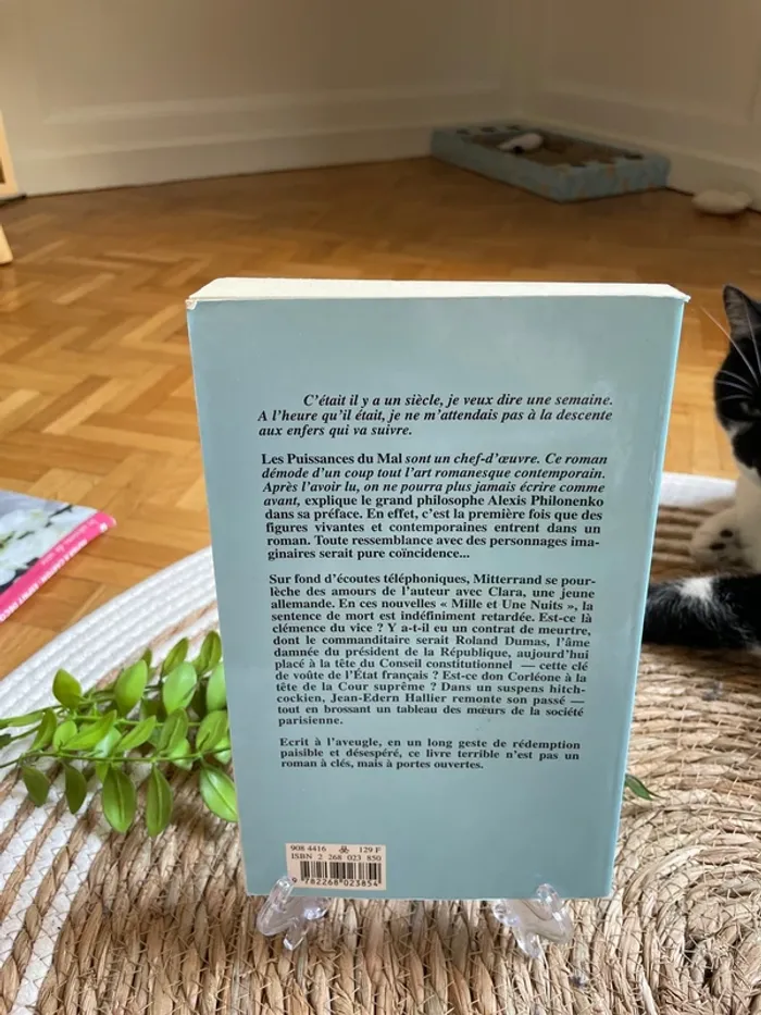Livre - Les puissances du mal - photo numéro 3
