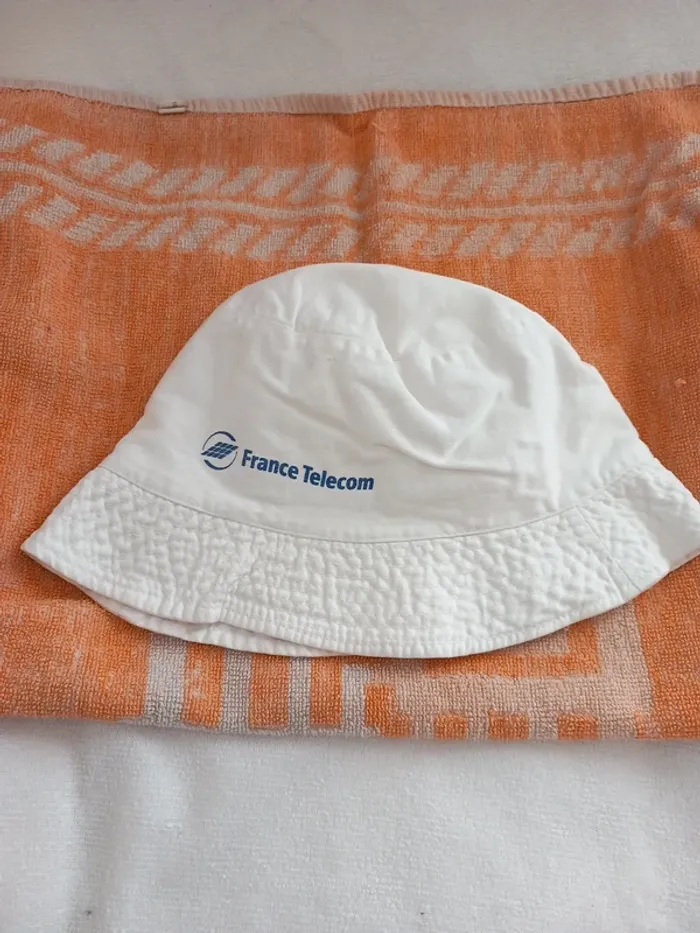 👧🥕Bob chapeau coton blanc France Télécom