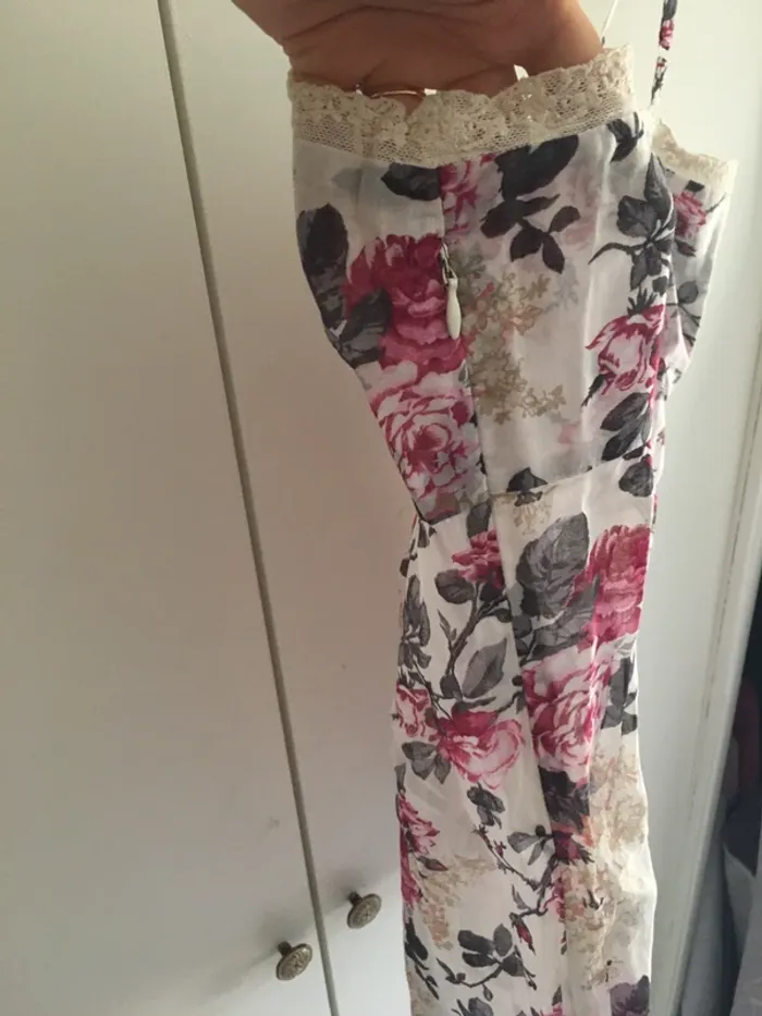 Top fleuri à bretelles - photo numéro 6