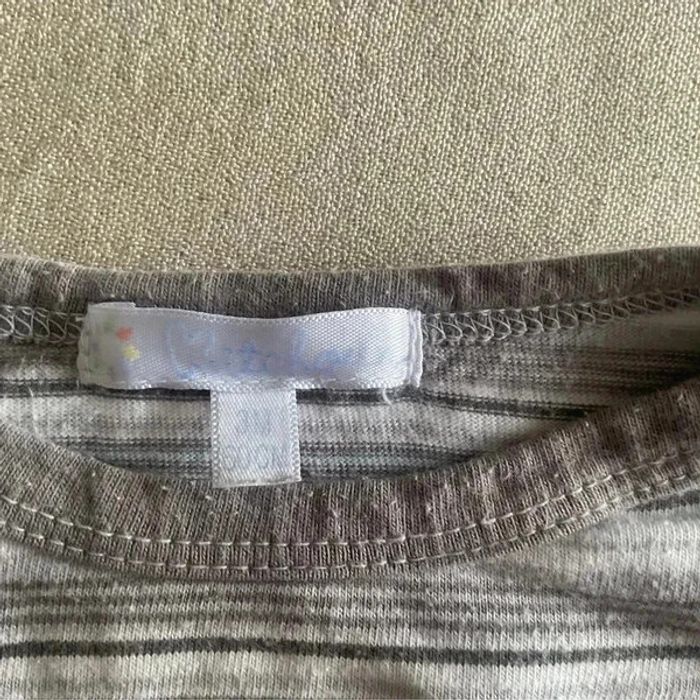 🧸 Joli haut à rayures grises pour bébé 🧸 - photo numéro 4