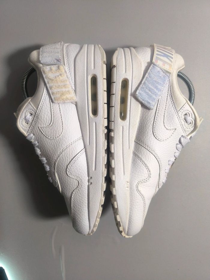 Baskets Nike air max one blanche neuves pointure 37 - photo numéro 3