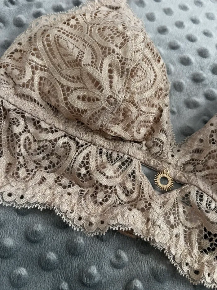 Soutien-gorge femme - photo numéro 2