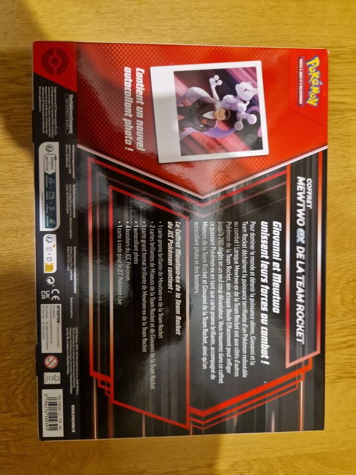 Coffret mewtwo de la team rocket sceller - photo numéro 2