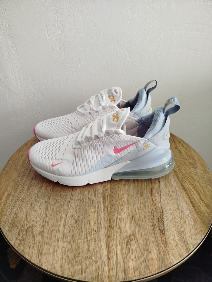 Baskets Nike T 38,5 - photo numéro 4