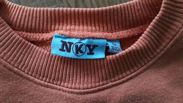 Sweat , pull orange NKY 4 ans - photo numéro 4
