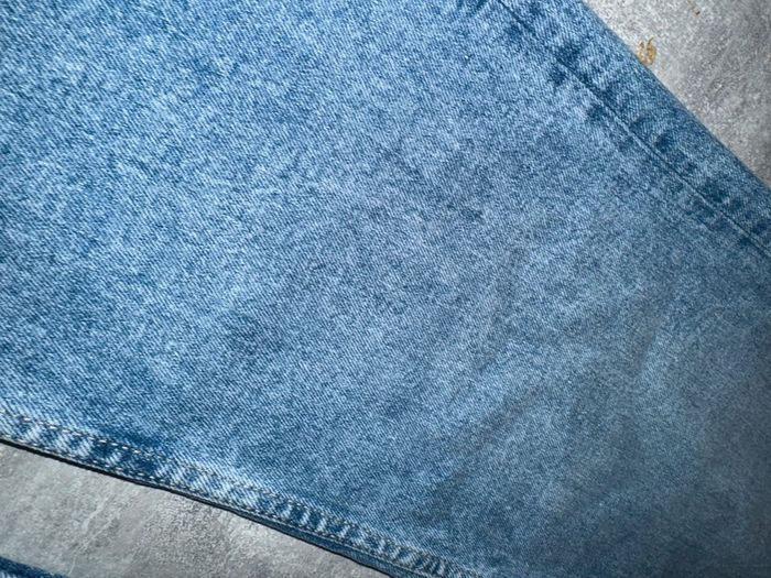Jeans neuf - photo numéro 2