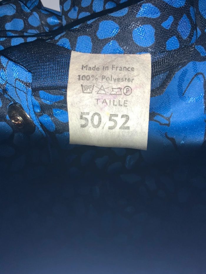 Robe manches longues, imprimé bleu sur fond noir - photo numéro 4